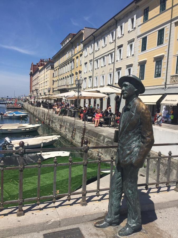 Residence Theresia- Tailor Made Stay Trieste Bagian luar foto