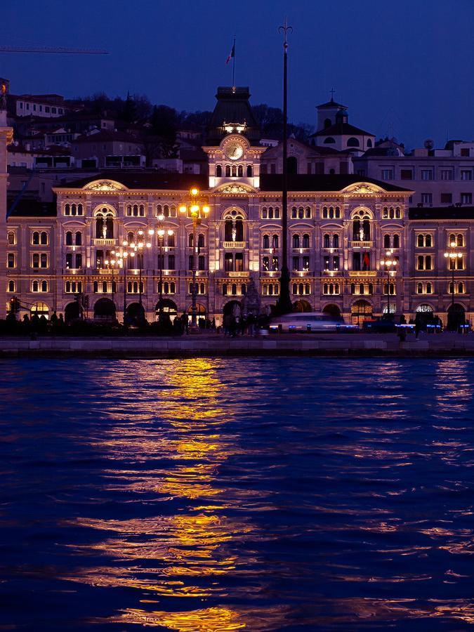 Residence Theresia- Tailor Made Stay Trieste Bagian luar foto