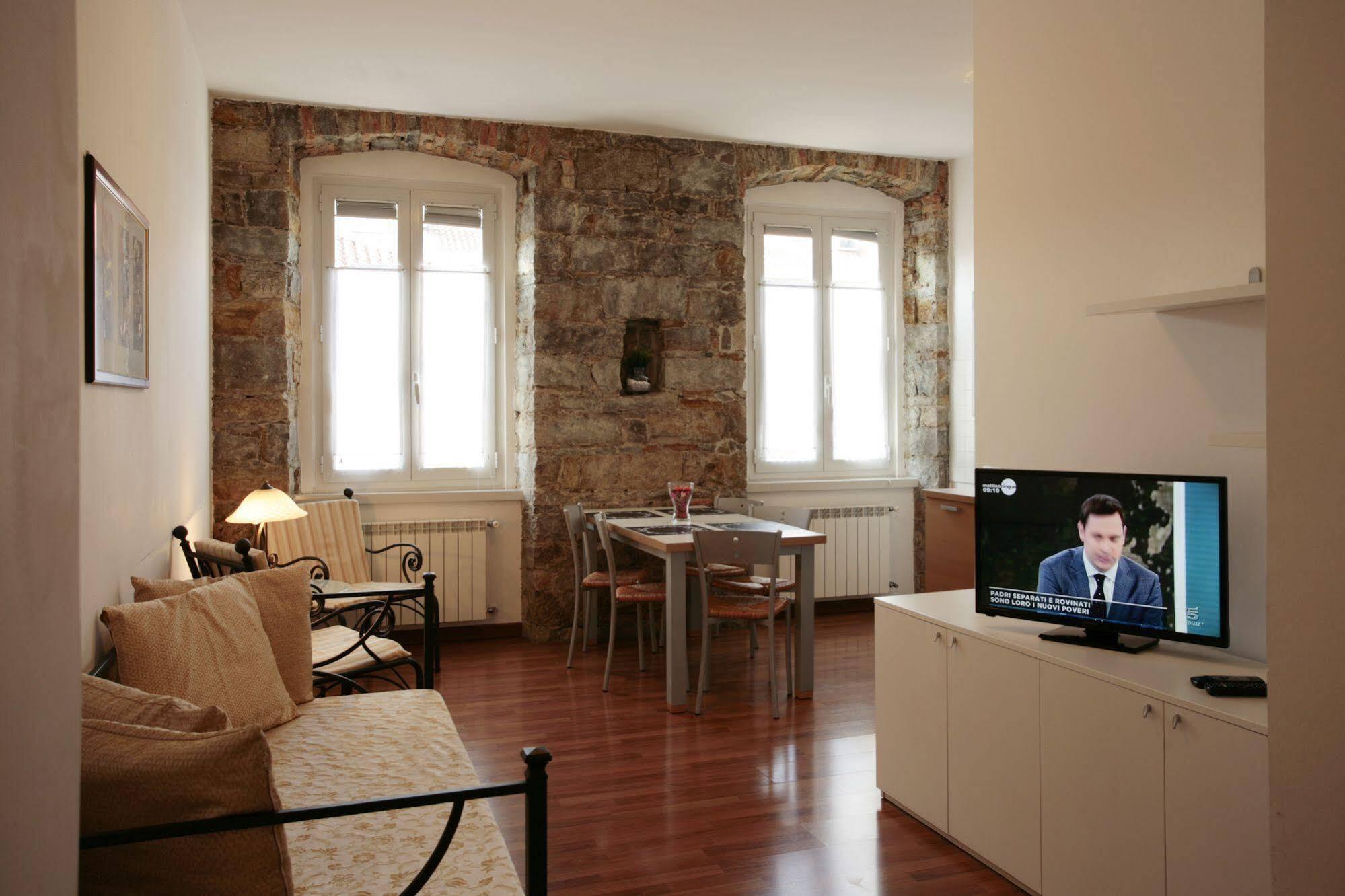 Residence Theresia- Tailor Made Stay Trieste Bagian luar foto